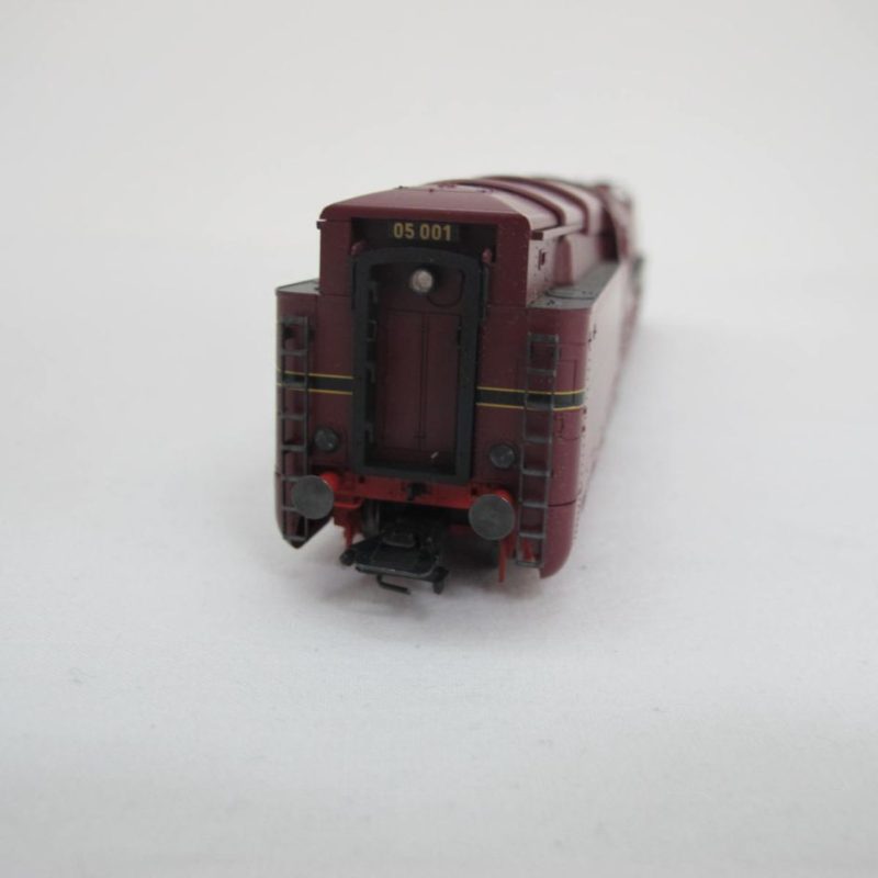 Steam Locomotive with Tender, streamline plating red - Image 5