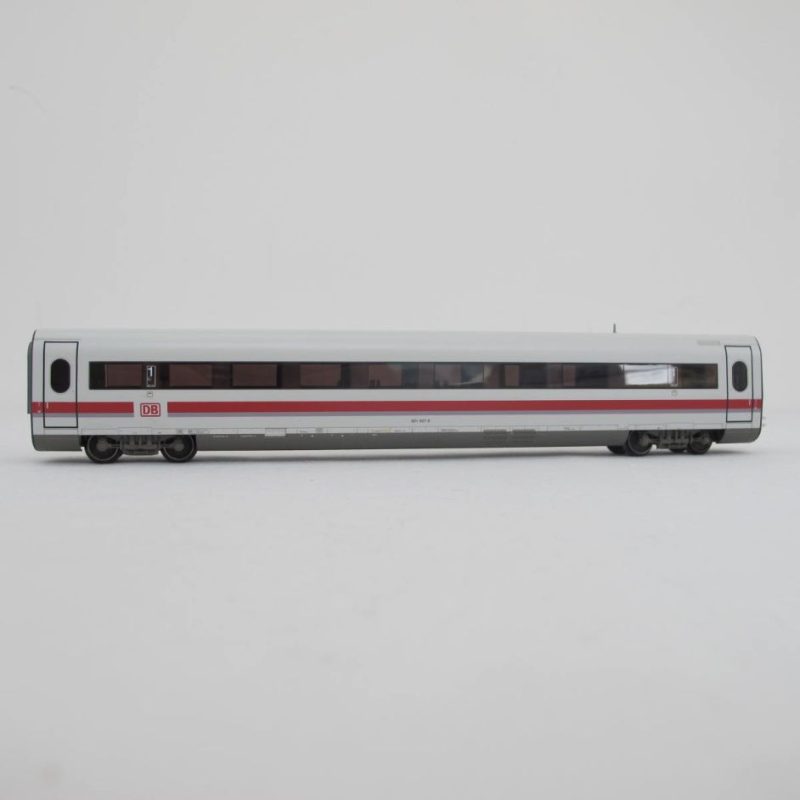 DB four-part train set ICE 1 - Image 11