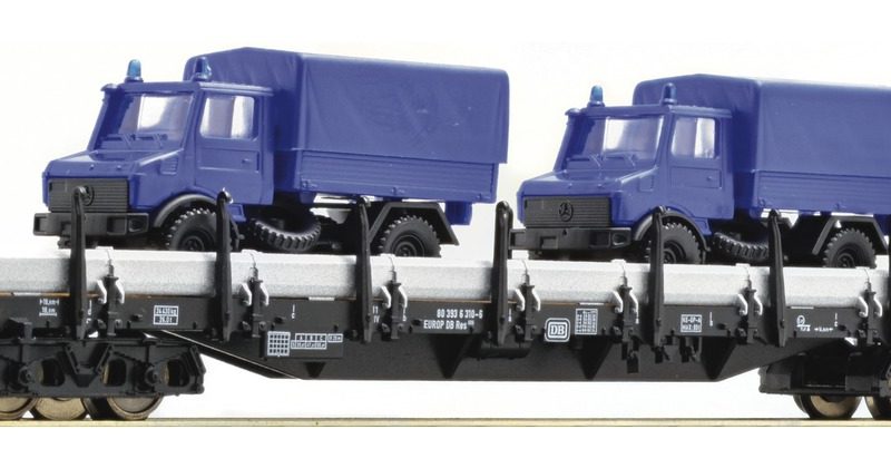 Res686 flat wagon with 2 THW Unimog