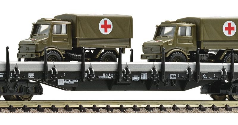 Res686 flat wagon with ambulance Unimog