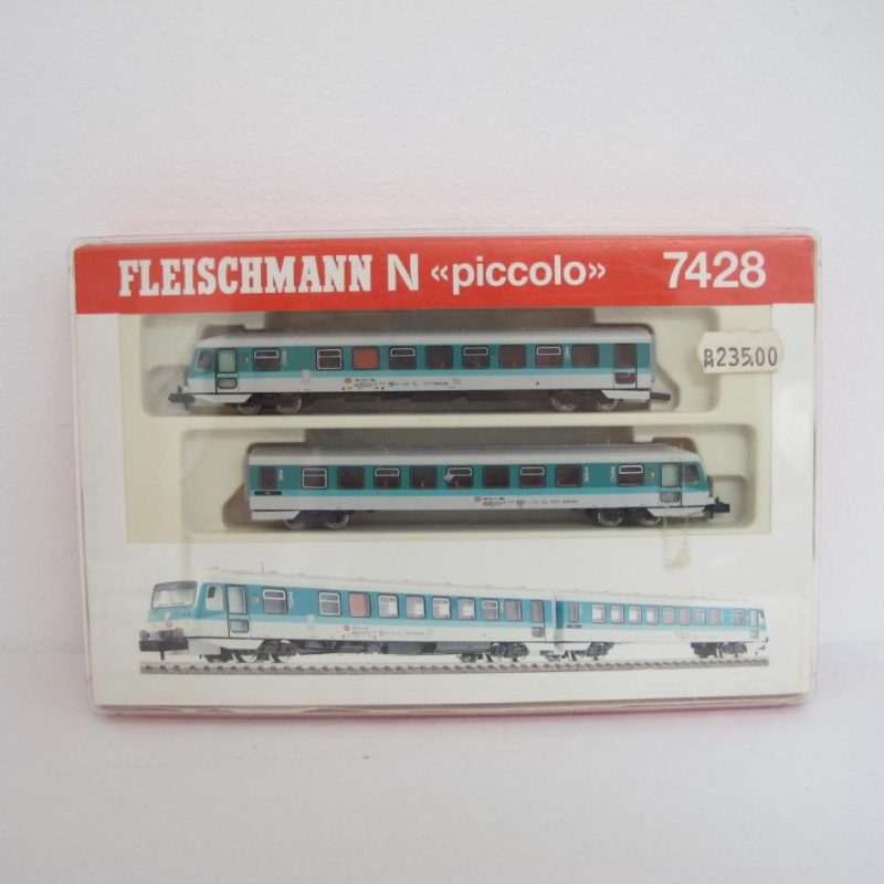 2-part class 628 diesel railcar - Image 12