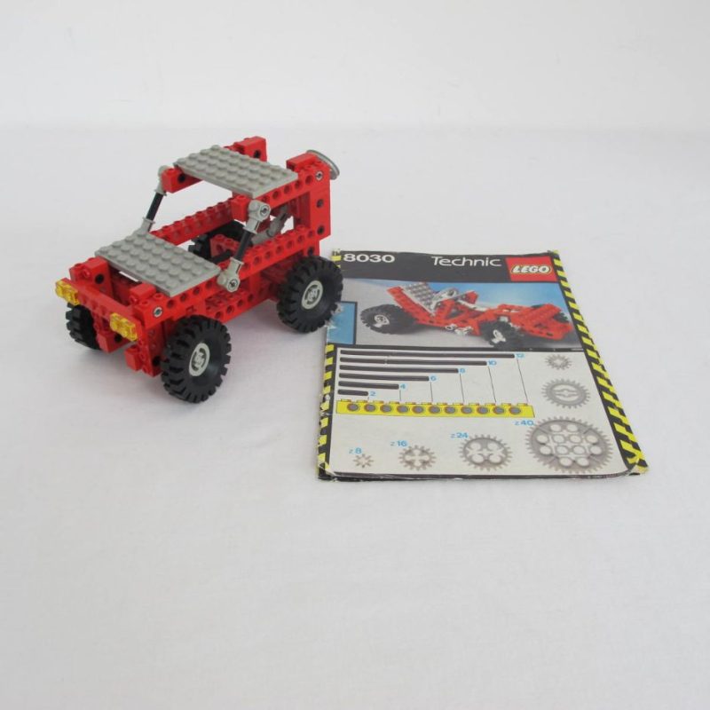 Universal Set. Complete with instructions, no box