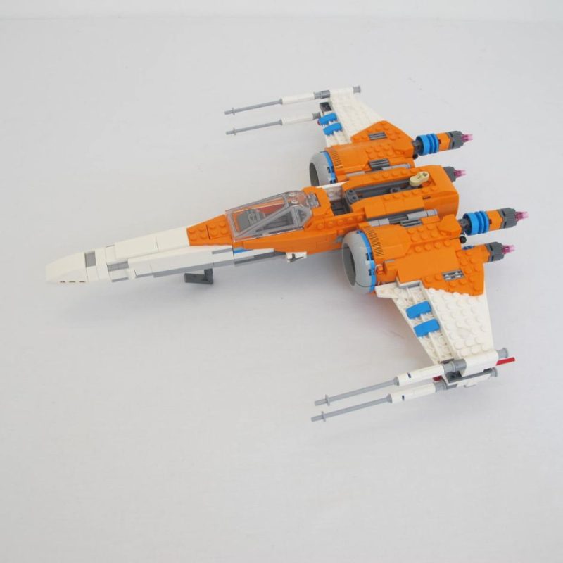 Poe Dameron's X-wing Fighter. Complete with instructions, no box - Image 4