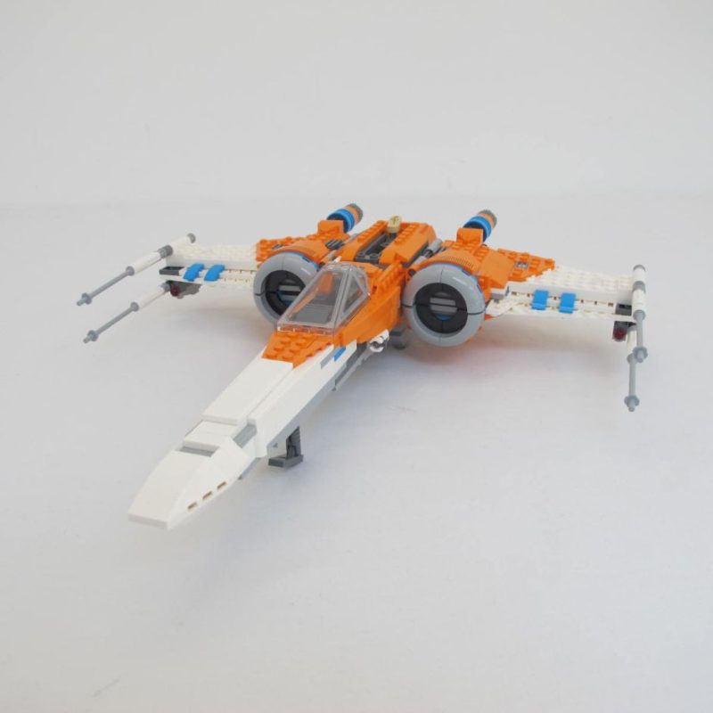 Poe Dameron's X-wing Fighter. Complete with instructions, no box - Image 5