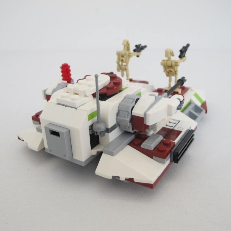 Republic Fighter Tank. Complete with instructions, no box - Image 10