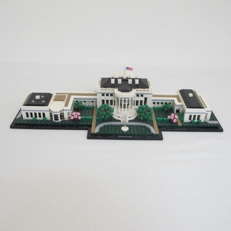 The White House. Complete without instructions and box