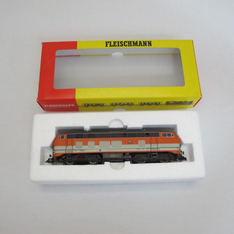 DB City Bahn BR 218 137-8 diesel locomotive - Image 3