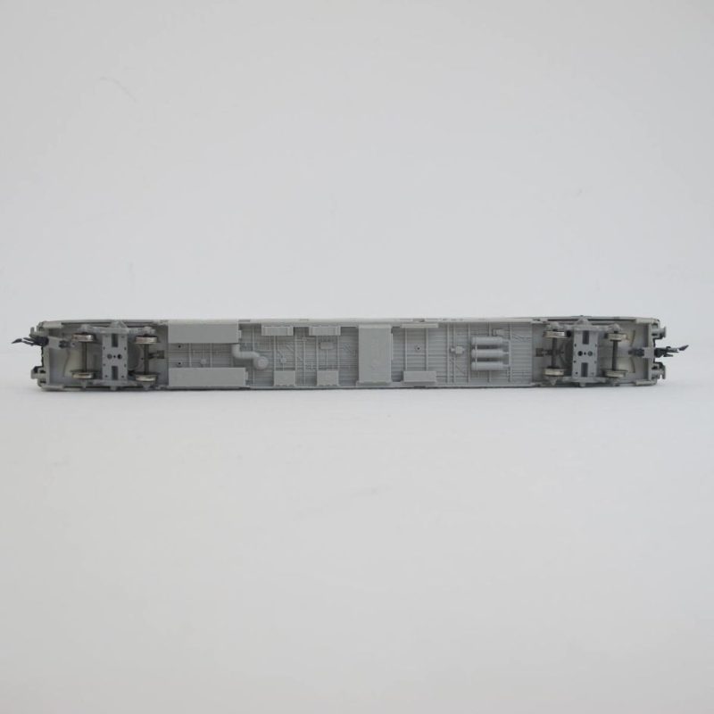 I6 - A9 first class coach. 'New look' - Image 11