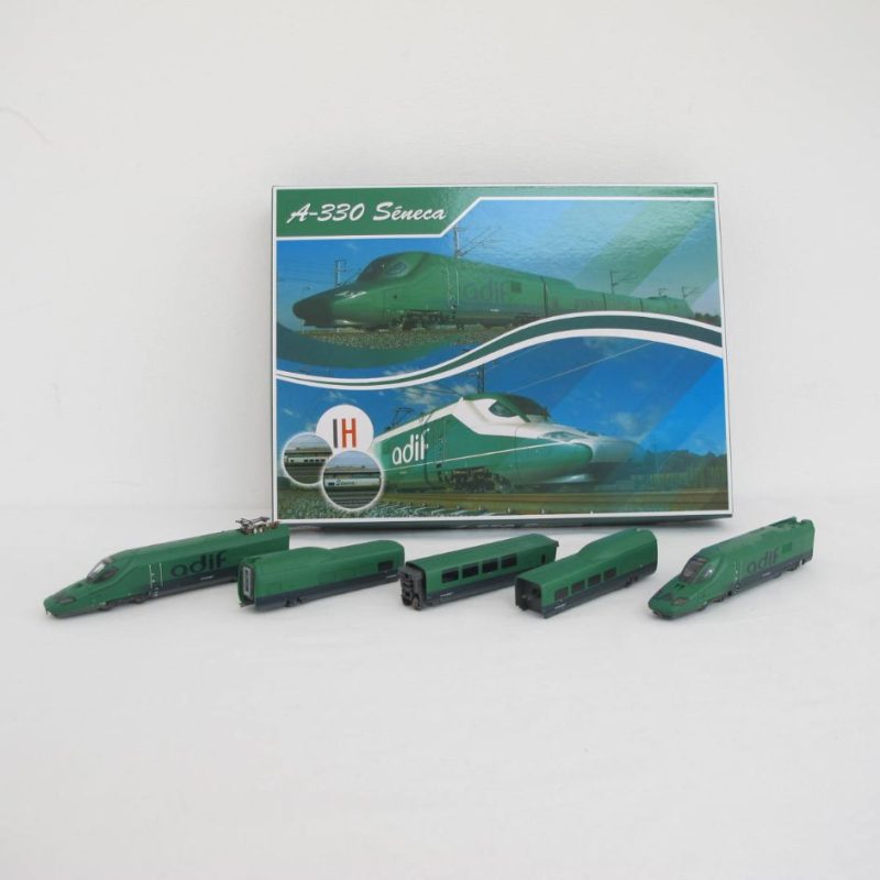 Electric multiple unit AVE AUSCULTADOR 5 parts