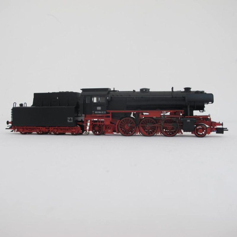 Turning train for neighbourhood traffic, with BR 23 and 3 Silberling carriages - Image 6