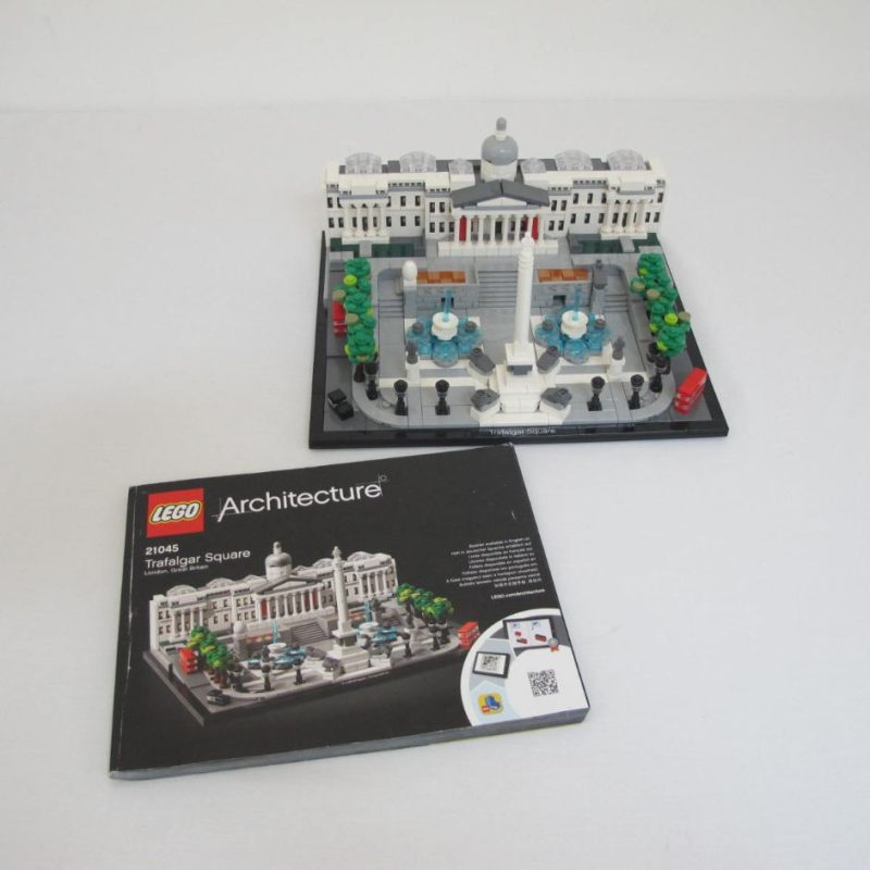 Trafalgar Square. Complete with instructions, no box