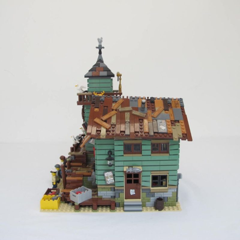 Old Fishing Store. Complete without instructions and box - Image 2