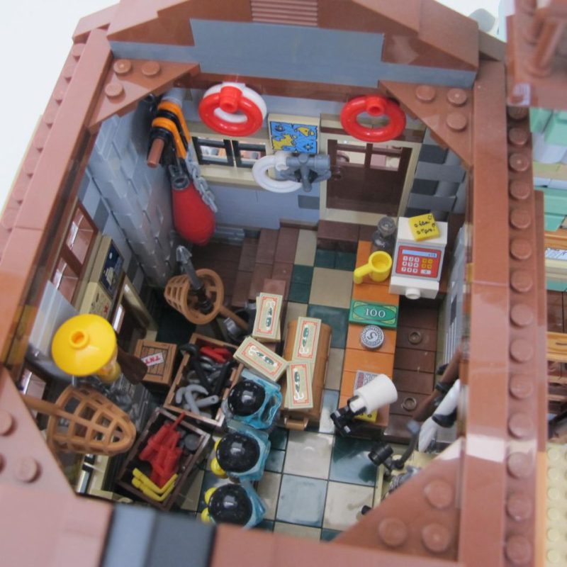 Old Fishing Store. Complete without instructions and box - Image 5