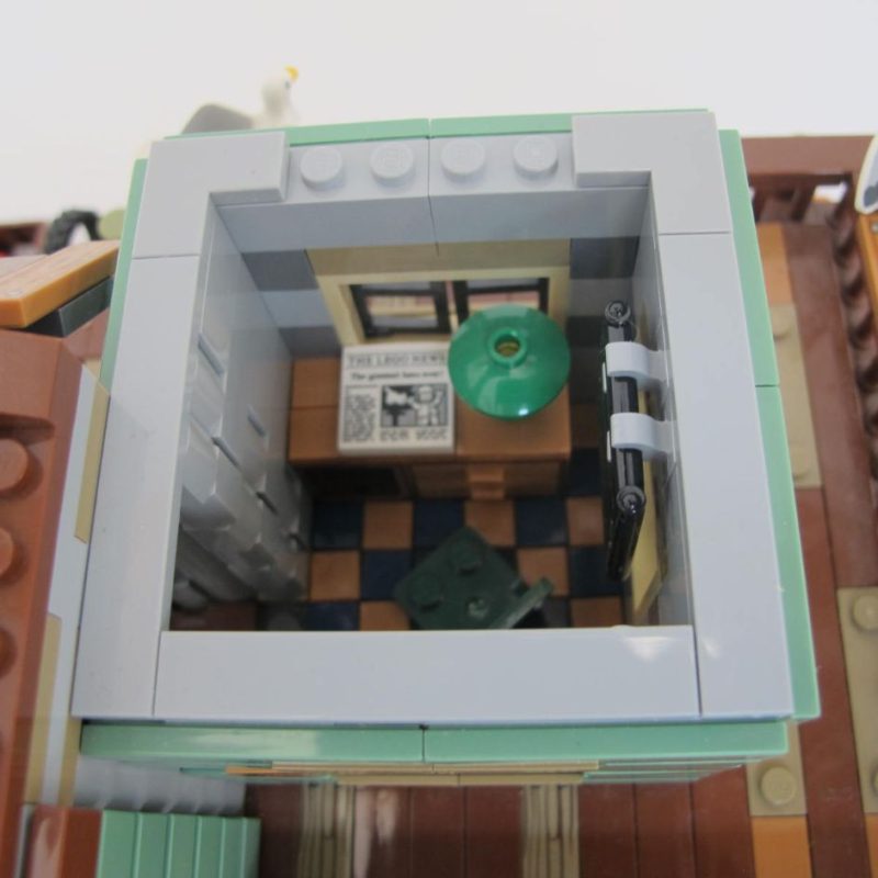 Old Fishing Store. Complete without instructions and box - Image 6