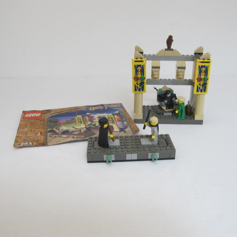 The Dueling Club. Complete with instructions, no box