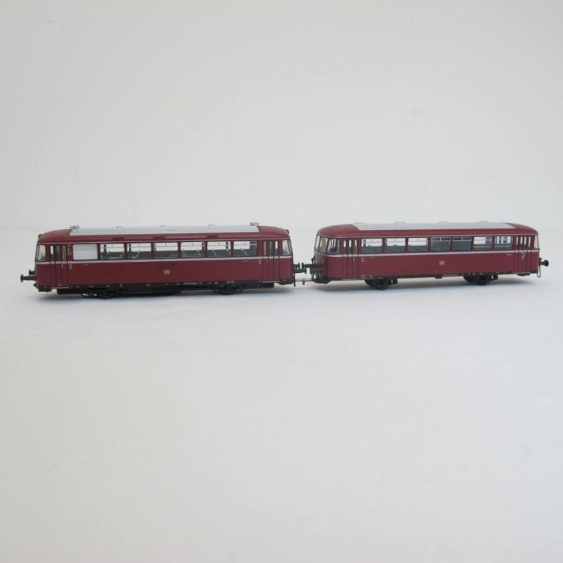 Railcar series VT 98.9 with VS 98 of the DB - Image 13
