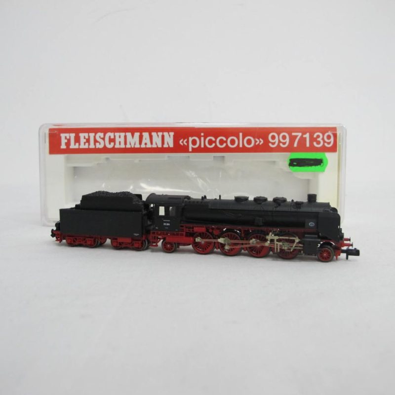 ICE motor cars including 1 with engine BR 411
