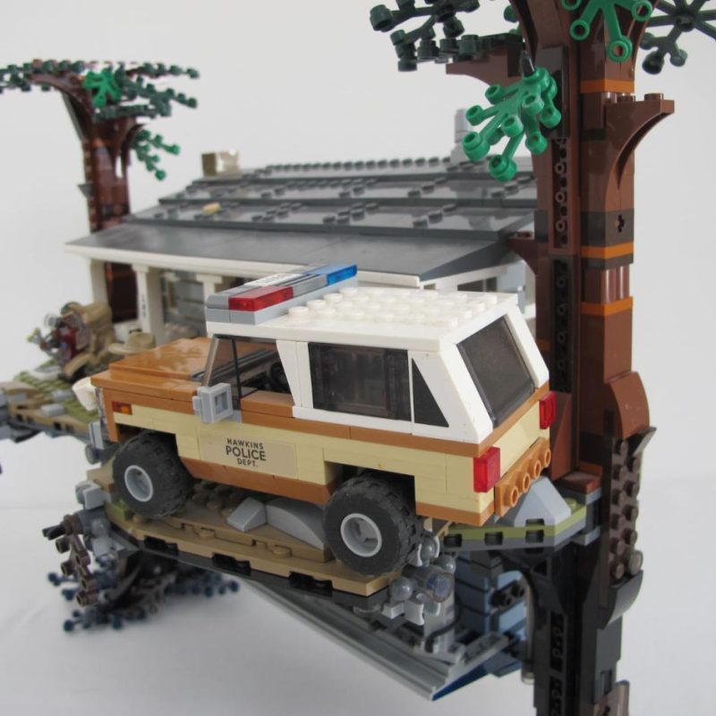 The Upside Down. Complete with instructions, no box - Image 19