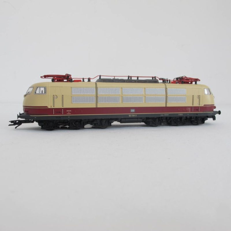 DB class 103.1 electric locomotive with mfx and sound decoder - Image 3