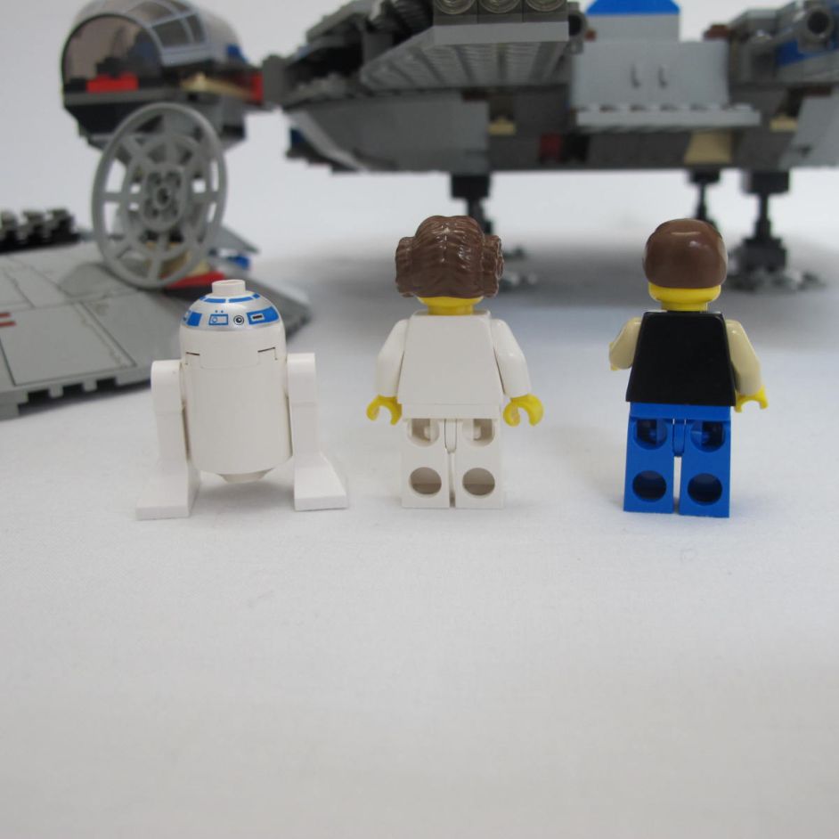 Millennium Falcon. Complete with instructions and box - Image 15