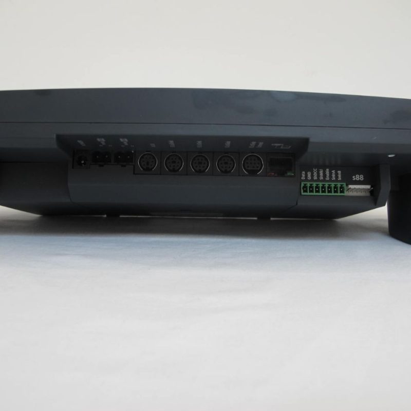 ECoS command station with colour screen - Image 11