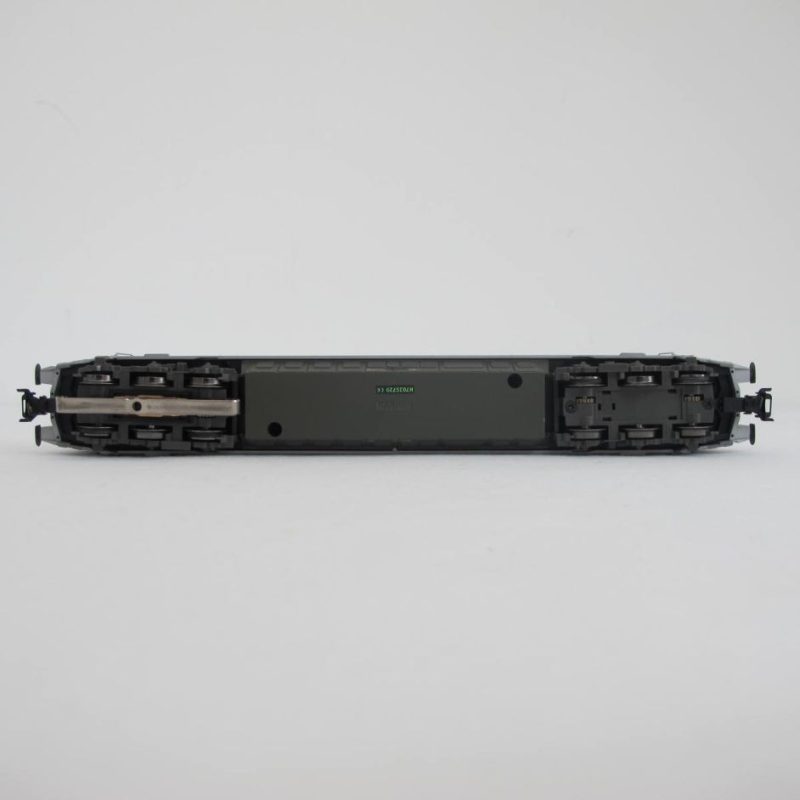 Series 18 express train locomotive SNCB four-system locomotive for Benelux, France and Germany - Image 2