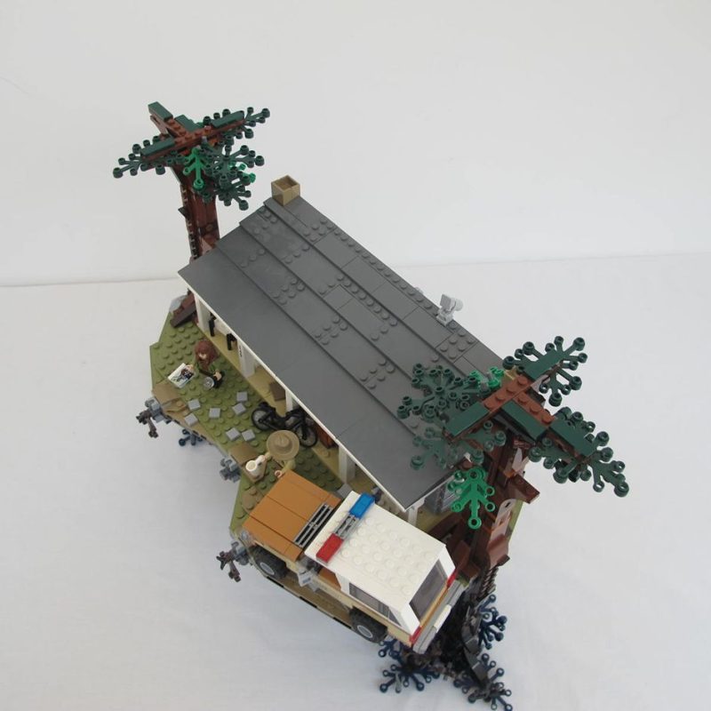 The Upside Down. Complete with instructions, no box - Image 17