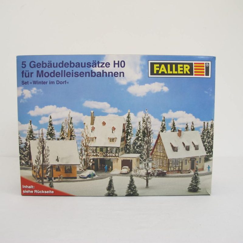 Building kit set ‘Winter in the village’