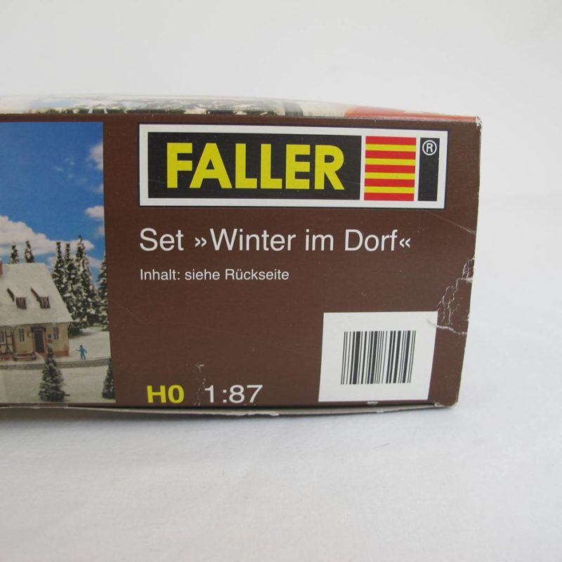 Building kit set ‘Winter in the village’ - Image 3