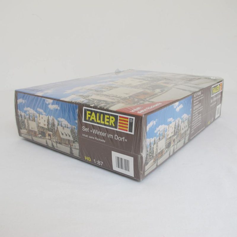 Building kit set ‘Winter in the village’ - Image 2