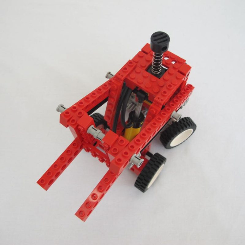 Universal Pneumatic Set. Complete with instructions and box - Image 9