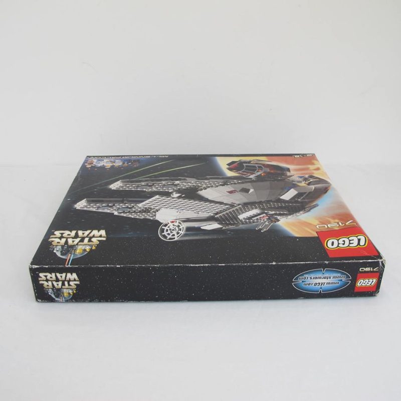 Millennium Falcon. Complete, bags are still sealed, with instructions and box - Image 3