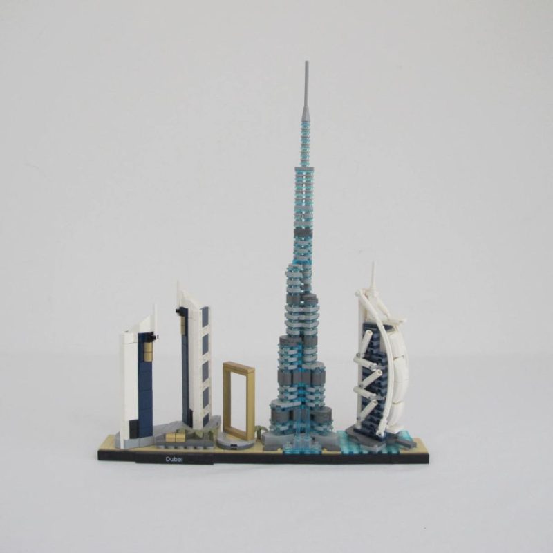 Dubai. Complete with instructions, no box - Image 9
