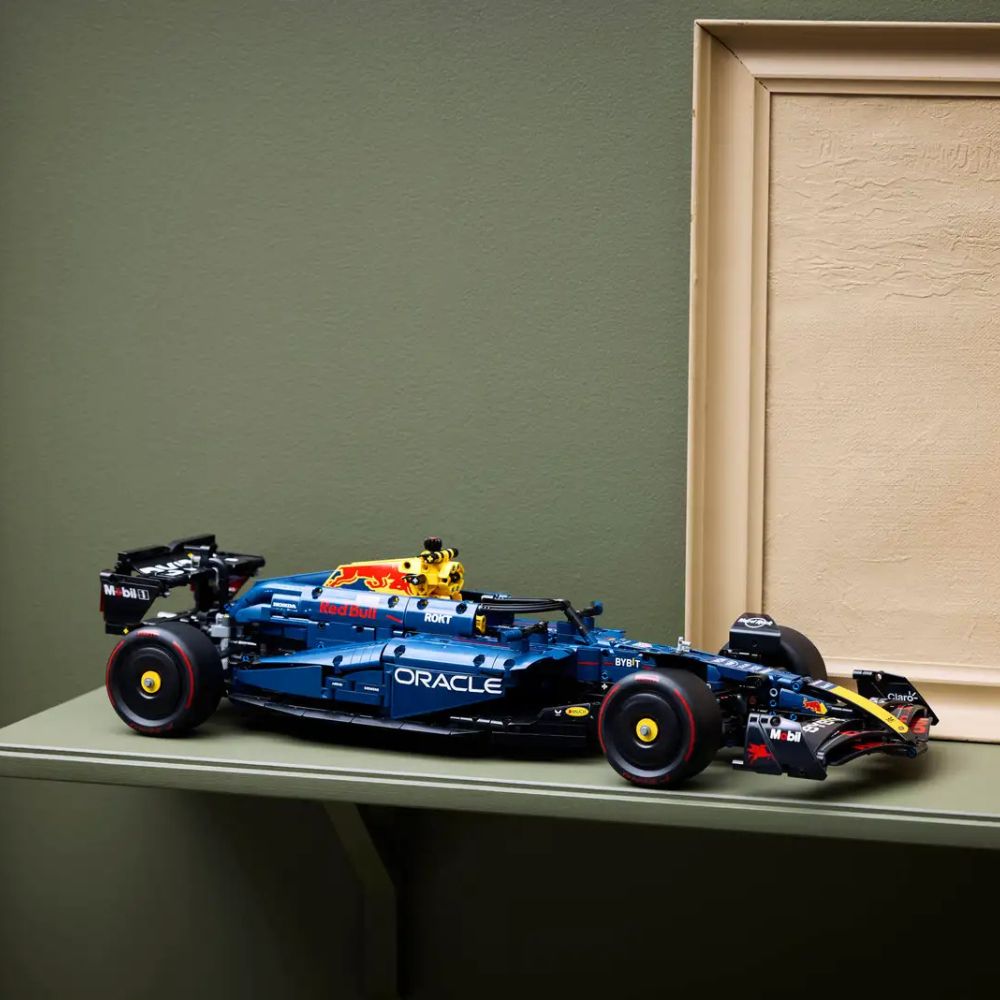 LEGO Technic 42206 Oracle Red Bull Racing RB20 F1 Car
