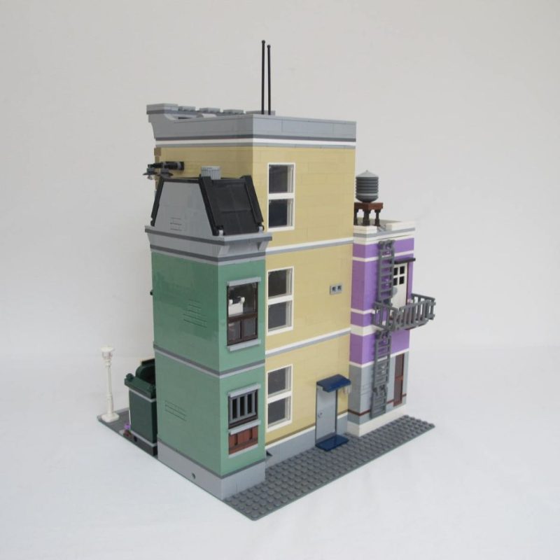 Police Station. Complete with instructions and box - Image 7