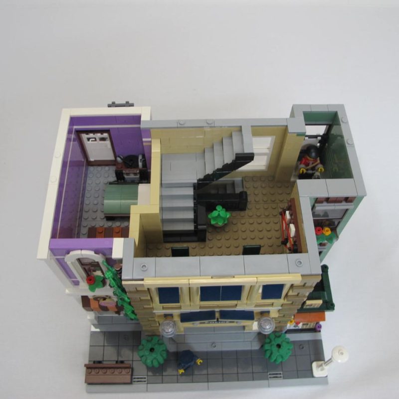 Police Station. Complete with instructions and box - Image 10