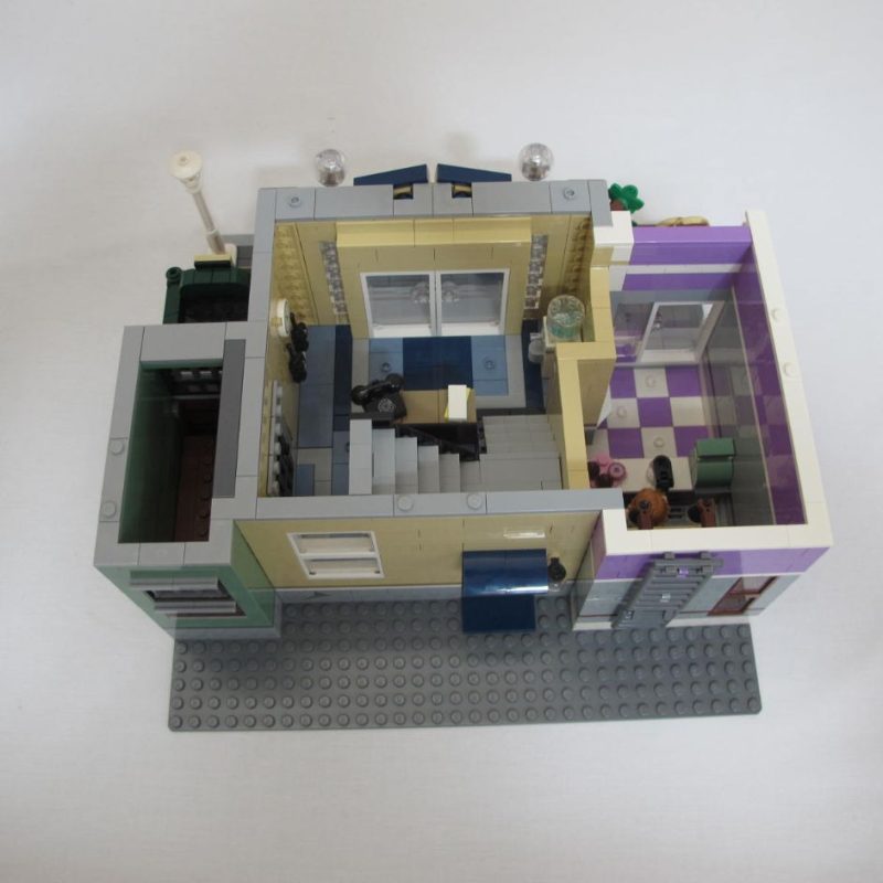 Police Station. Complete with instructions and box - Image 13