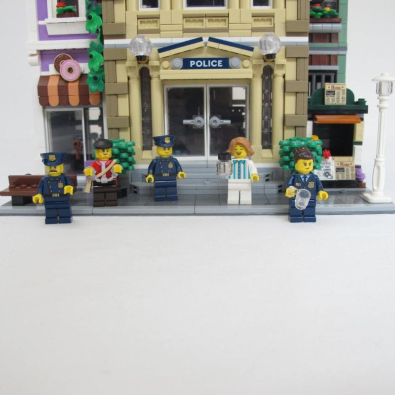 Police Station. Complete with instructions and box - Image 14