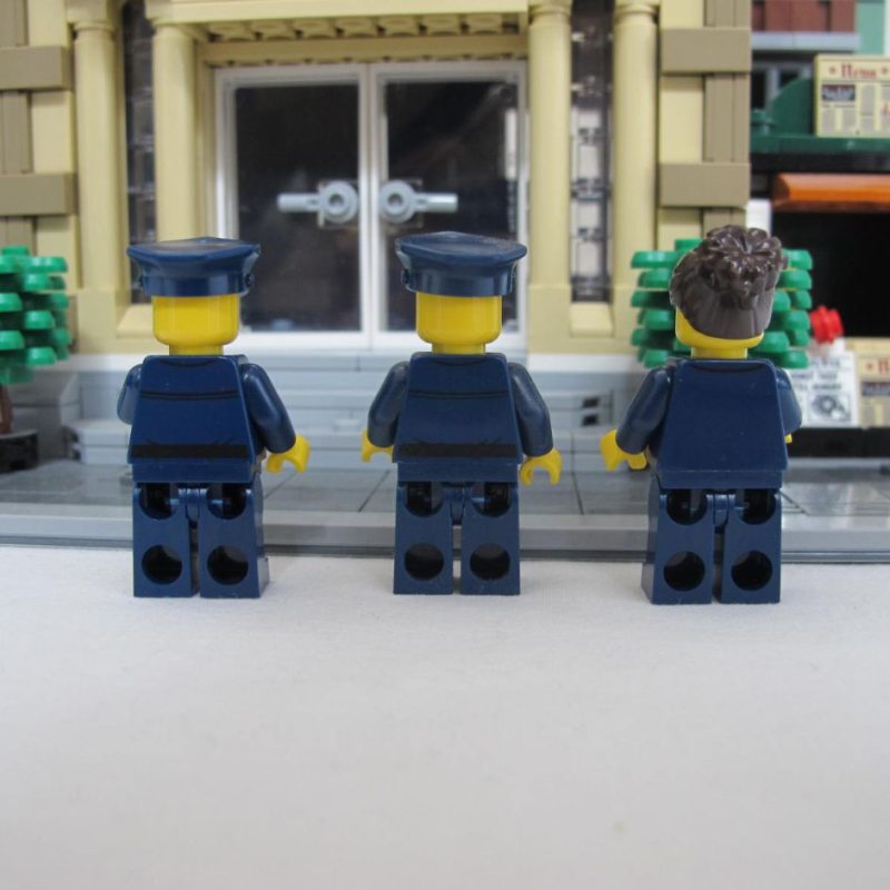 Police Station. Complete with instructions and box - Image 16