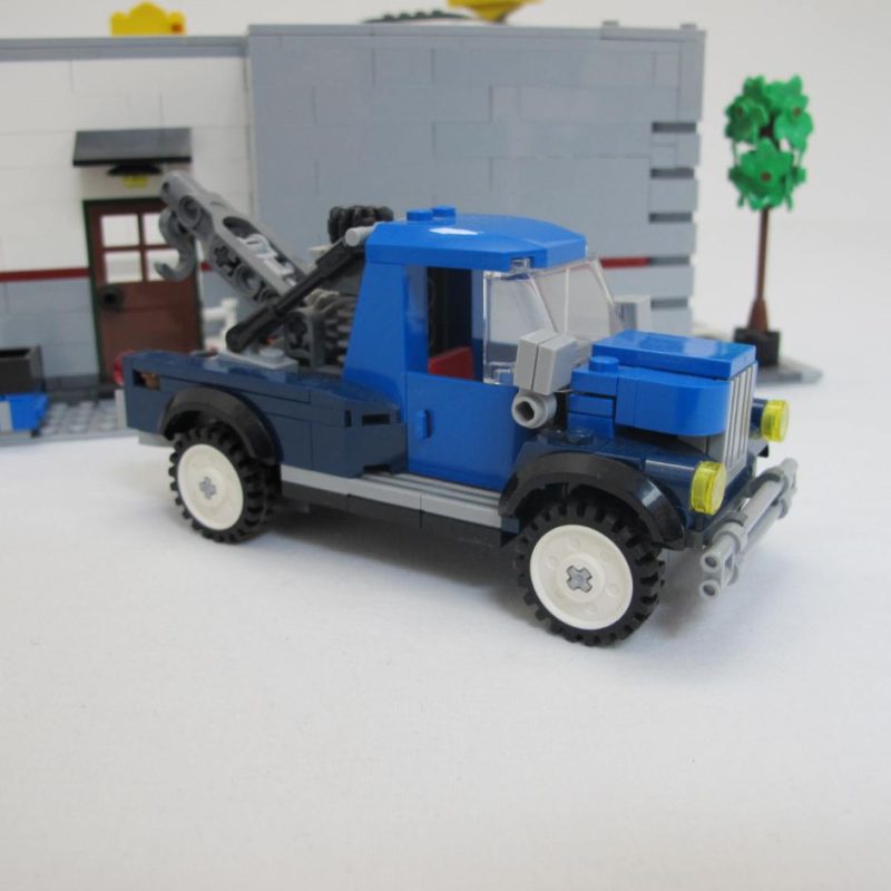 Corner Garage. Complete with instructions, no box - Image 15