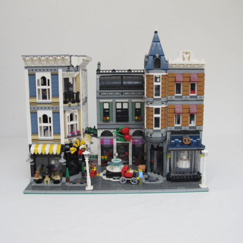 Assembly Square. Complete with instructions and box - Image 17