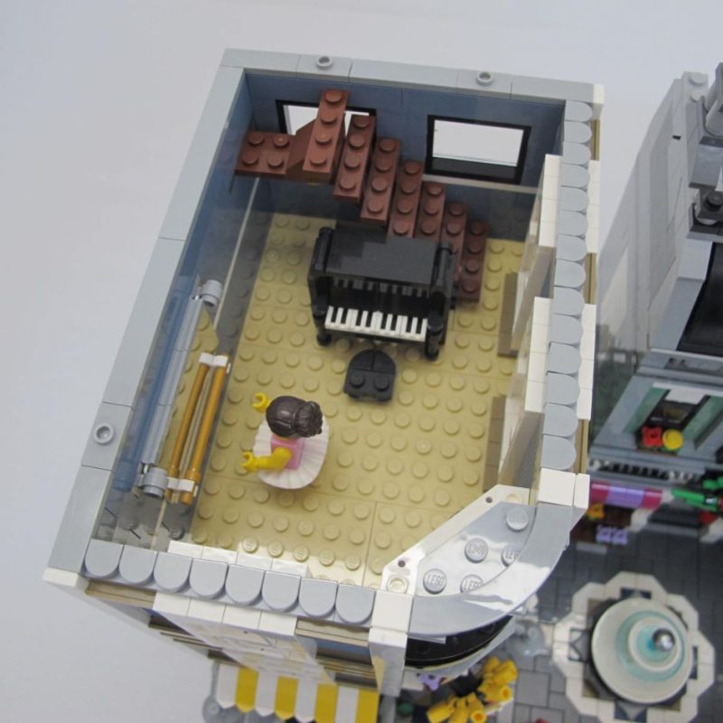 Assembly Square. Complete with instructions and box - Image 25