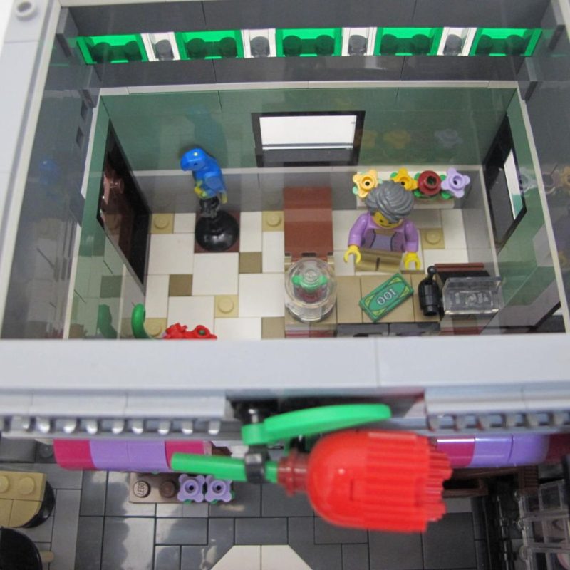 Assembly Square. Complete with instructions and box - Image 3