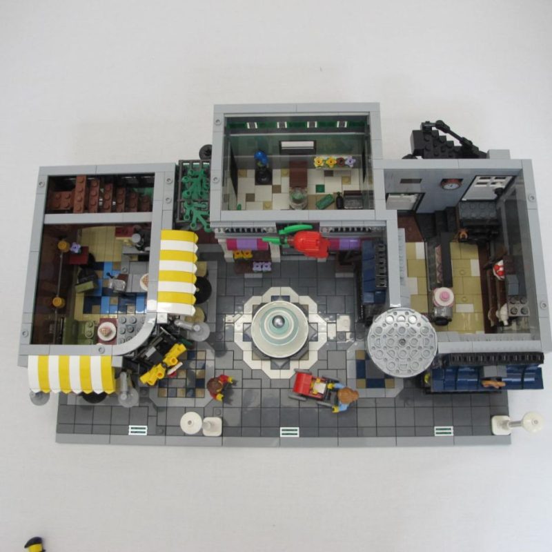 Assembly Square. Complete with instructions and box - Image 4
