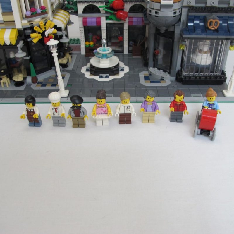 Assembly Square. Complete with instructions and box - Image 6