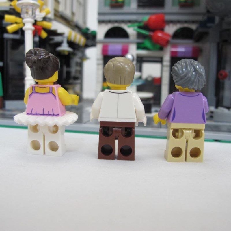 Assembly Square. Complete with instructions and box - Image 10