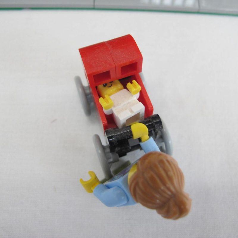 Assembly Square. Complete with instructions and box - Image 14