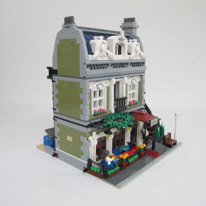 Parisian Restaurant. Complete with instructions and box - Image 7