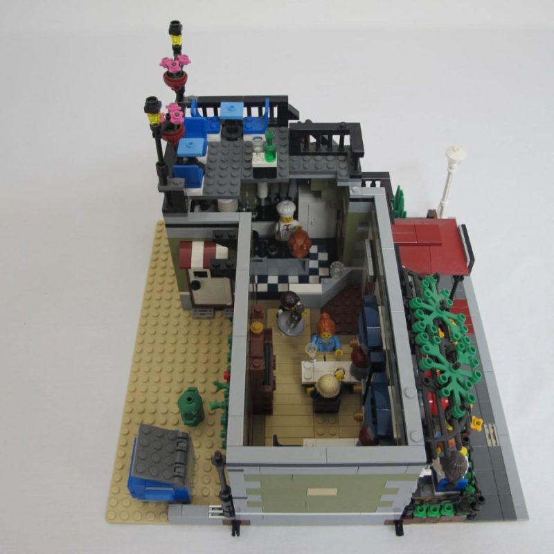 Parisian Restaurant. Complete with instructions and box - Image 14