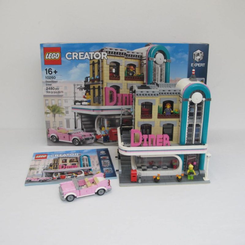 Downtown Diner. Complete with instructions and box